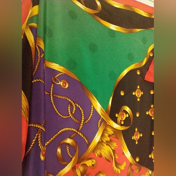 Vintage Accessories - VINTAGE LUXURY SILK SCARF